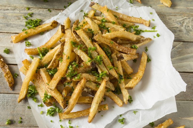 Ofen-Pommes mit Trüffelsalz & Parmesan