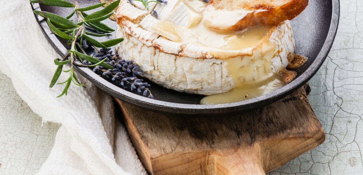 Camembert á la Provence mit Südfranzösischem Lavendelsalz | Rezept